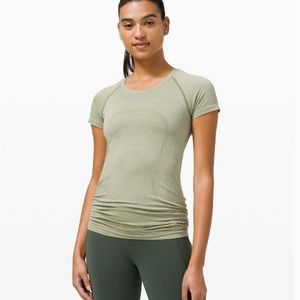 Lululemon Tee